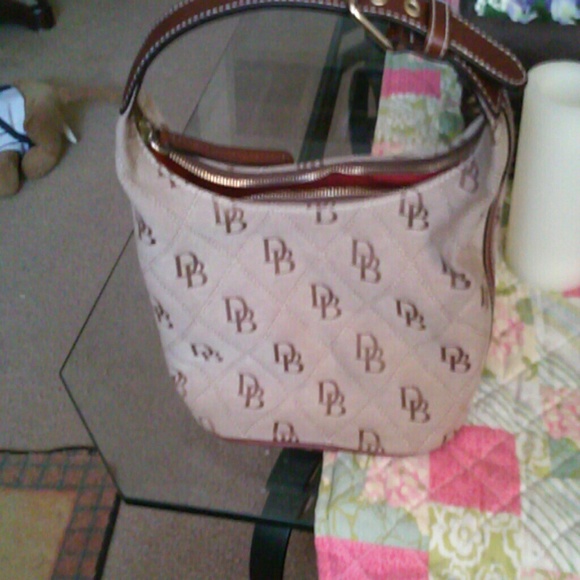 Dooney and bourke handbag