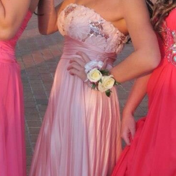 Prom Dress - Picture 4 of 4