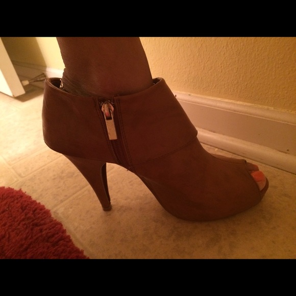 Open toe heels