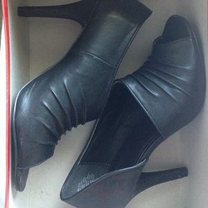 Black peep toe half bootie