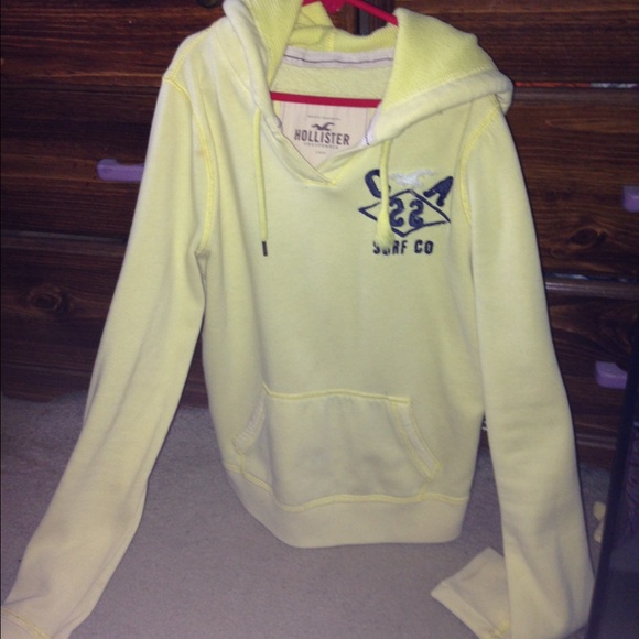 Hollister yellow hoodie
