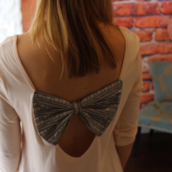 Blush bow back tunic - Picture 2 of 2