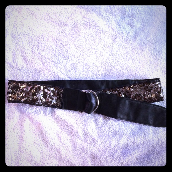 Express sequin belt