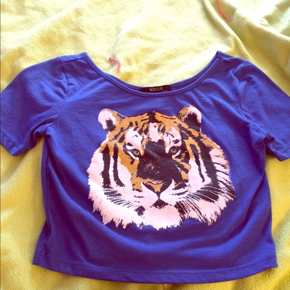 crop top - Picture 1 of 1