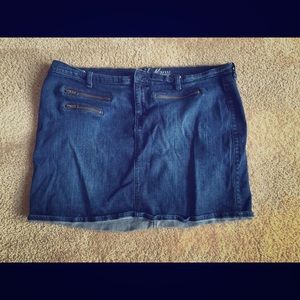 Old Navy Mini Jean Skirt - Excellent Condition!
