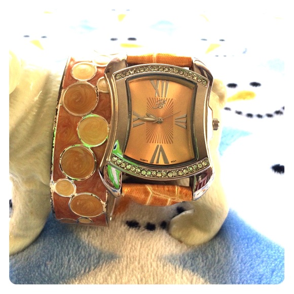 Beautiful light brown watch and bracelet combo. - Picture 1 of 4