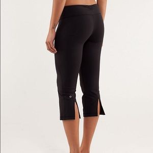 Reduced!! Lululemon Reversible Crops