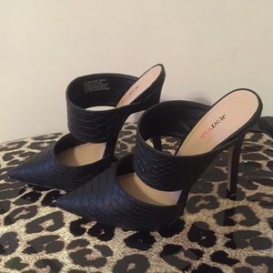 Sexy stiletto pump