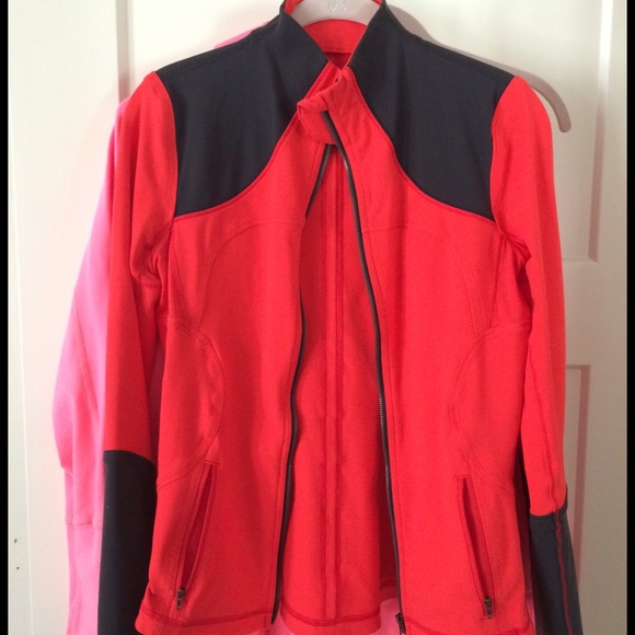 Define Lululemon jacket. Size 6.