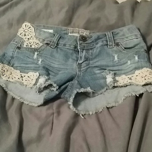 Short shorts