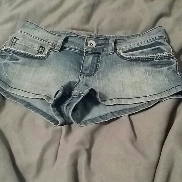 Short shorts
