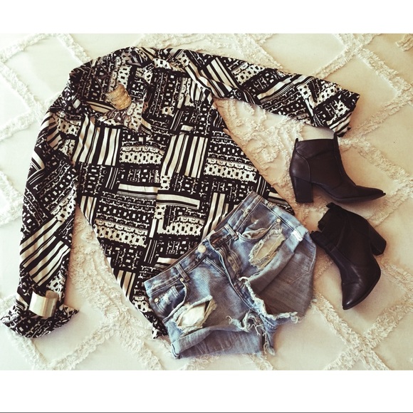 ✨SALE✨ Sparkle & Fade Tribal Tunic