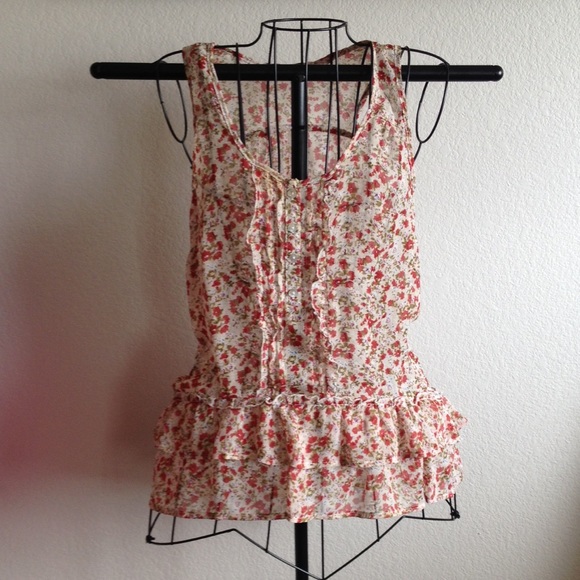 🚫SOLD🚫Sheer Floral Top