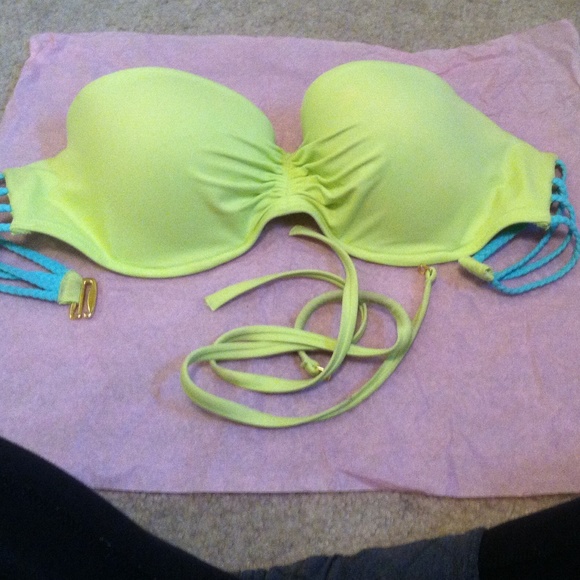 Victoria secret bath suit top