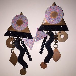 GROOVY Fashion Earrings