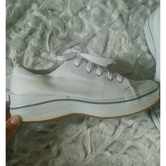 *LAST CHANCE**  Size 6 KEDS