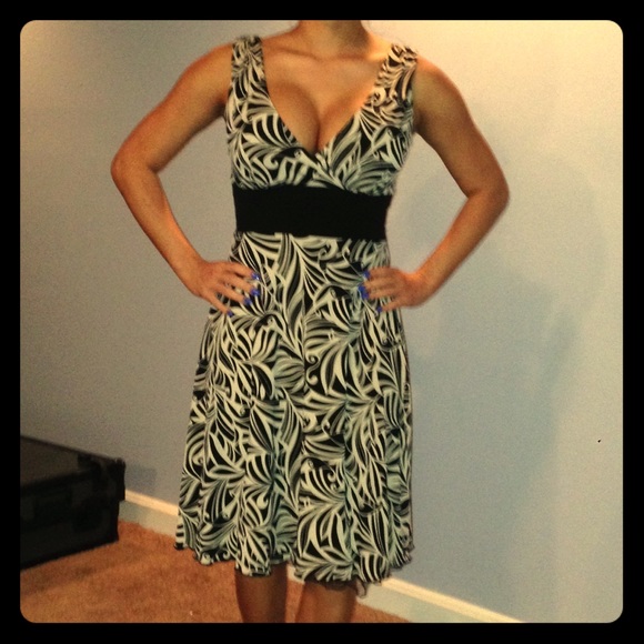 Black and cream pin up style dress.