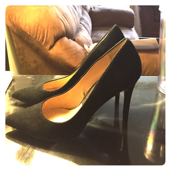 Zara court pumps NWOT