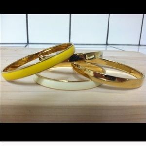 1 gold Jcrew bangle