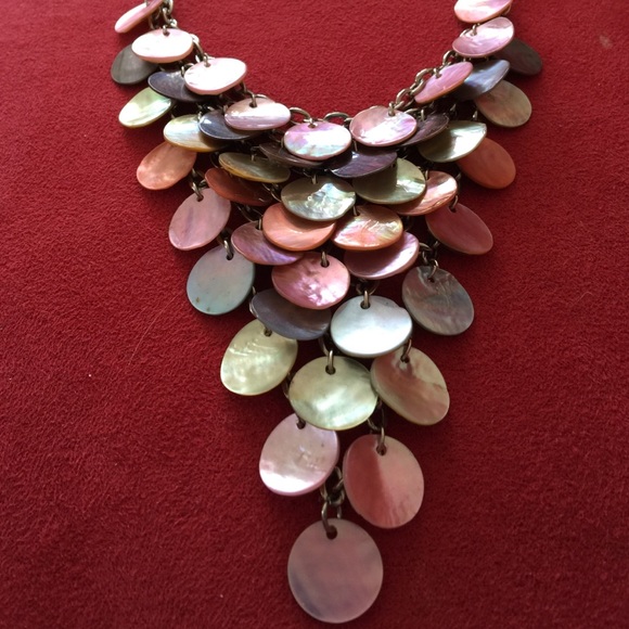 Shell necklace - Picture 3 of 4