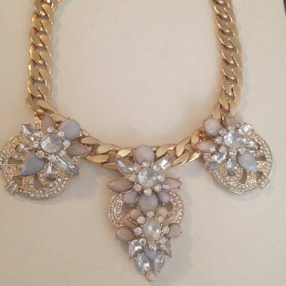 nude/gold crystal statement necklace