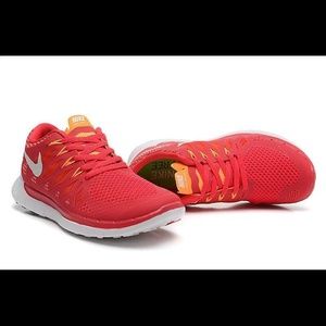 Red Nike Free Run Legion 5.0