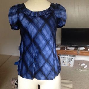 100% silk Banana republic top.