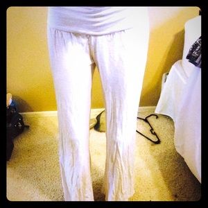 While gaucho summer pants size small
