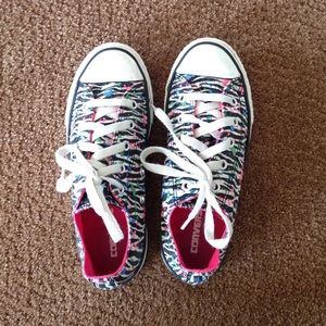 Kids converse