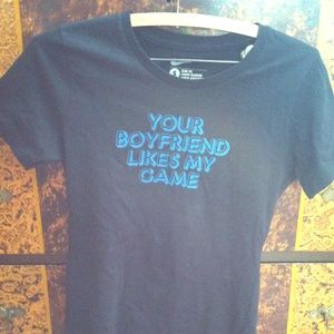 Woman's Nike t-shirt