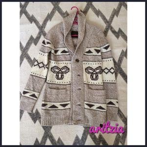 Aritzia TNA brand sweater