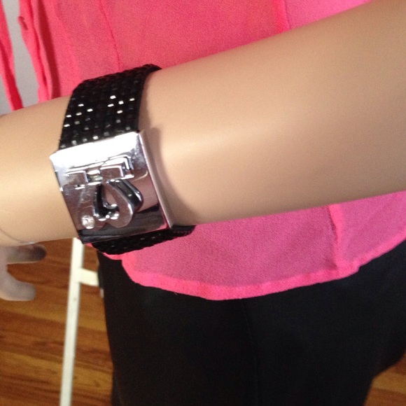 Black and silver bracelet w/rhinestone accent