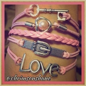 🆕Key and Buckle Cord Bracelet