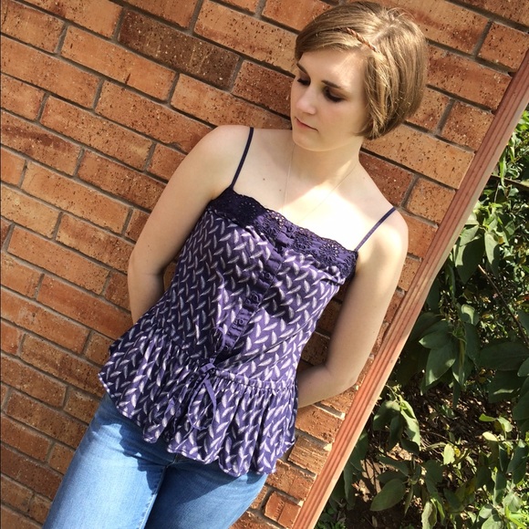 Navy blue feather top!