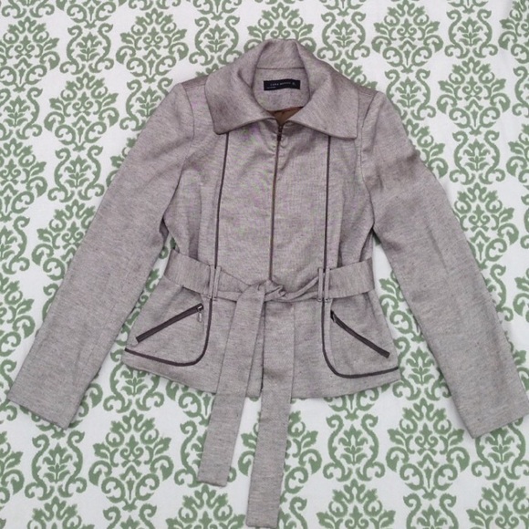 Zara Jackets & Blazers - ZARA women's size Large zip up jacket