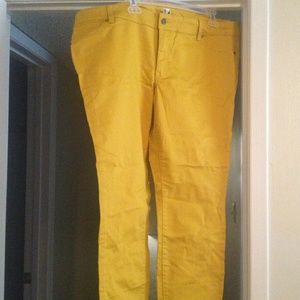 Old navy plus size skinny jeans!