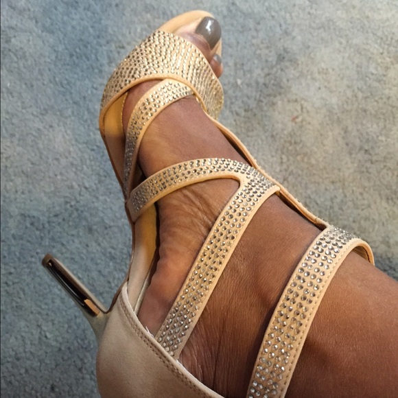 BCBGeneration Romeo Sandal - Picture 3 of 4