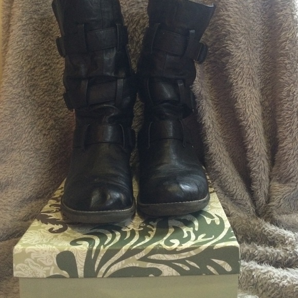 "Limelight" black combat boots size 9