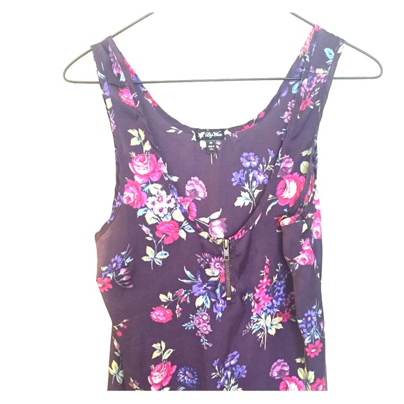 Lily white purple floral tank