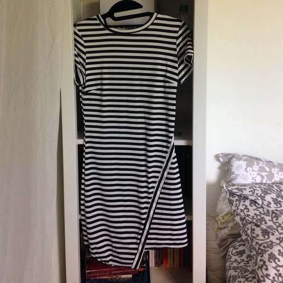 Dresses & Skirts - Striped asymmetrical dress