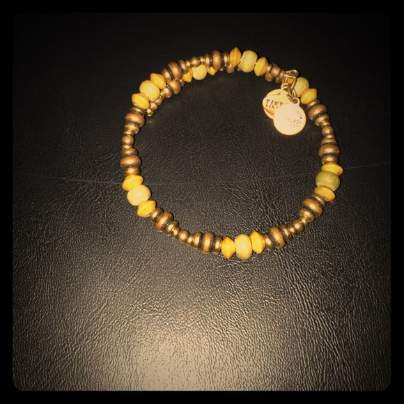 Gold bangle wrap meow!!