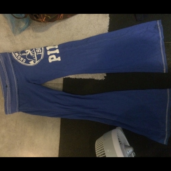 DONATING SOON BEST OFFER TAKES VS blue sweatpants