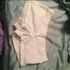 White Hollister shorts size 1