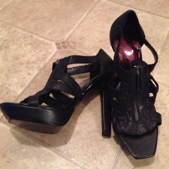 Jessica Simpson Pumps 💋