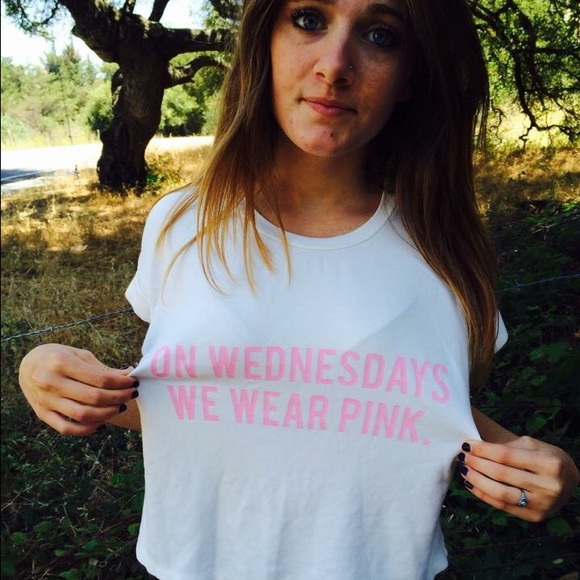 BRANDY MELVILLE SHIRT 🙏