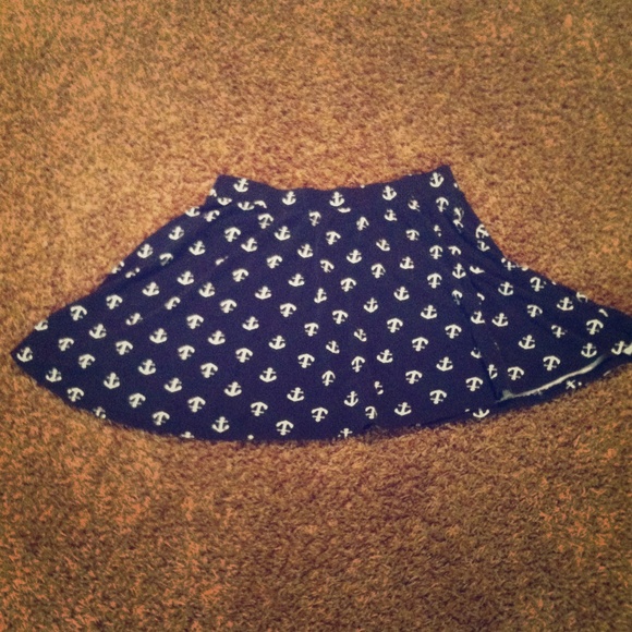 A sailor anchor skater skirt - Picture 1 of 2