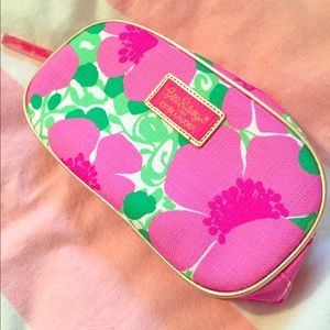 Lilly Pulitzer Makeup Bag.
