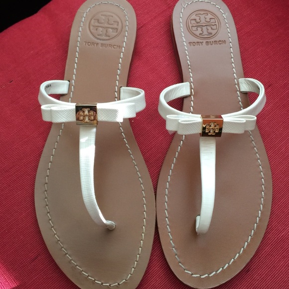 Tory Burch Authentic sandals