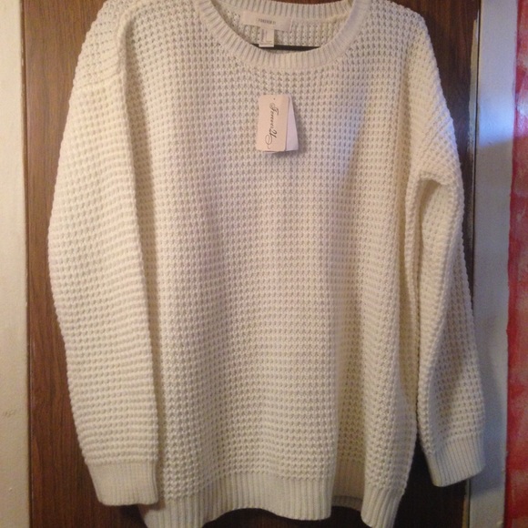 🆕 cream comfy sweater