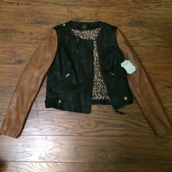 Shop by category Free shipping and returns on leather & faux-leather coats & jackets for women at archivesnapug.cf Shop the latest styles from brands like BLANKNYC, Bernardo, Halogen & more.